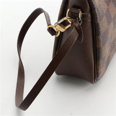 louis vuitton navona pochette